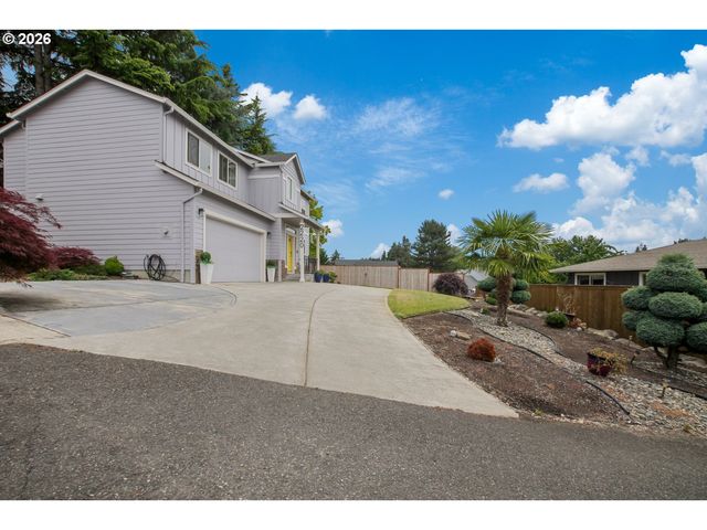 2220 Nw 110TH Cir, Vancouver, WA 98685