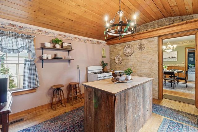 419 Milton Avenue, Janesville, WI 53545