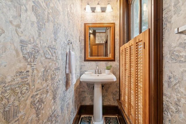 419 Milton Avenue, Janesville, WI 53545