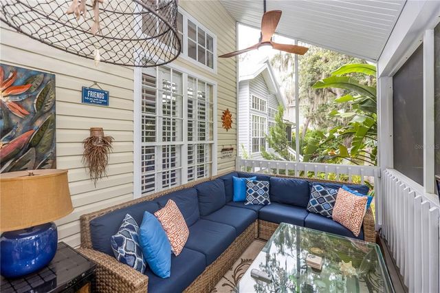 275 BAYOU CIRCLE, Debary, FL 32713