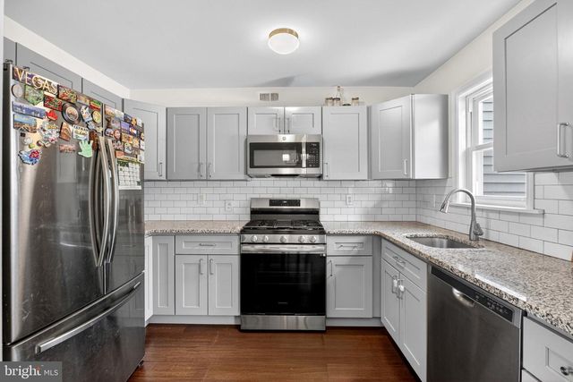 114 SUNSET RD, Mount Royal, NJ 08061