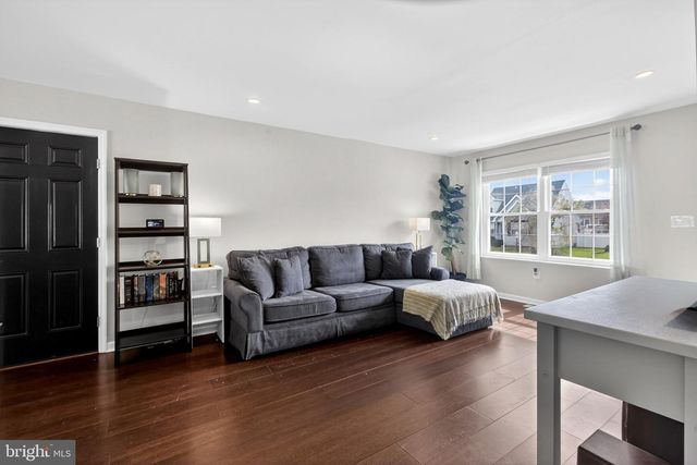 114 SUNSET RD, Mount Royal, NJ 08061