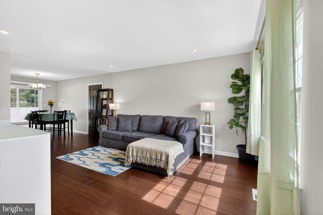114 SUNSET RD, Mount Royal, NJ 08061