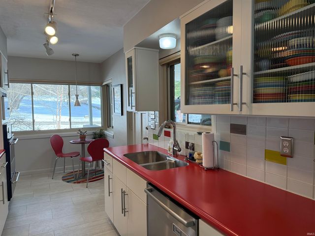 2401 N Dunn Street, Bloomington, IN 47408