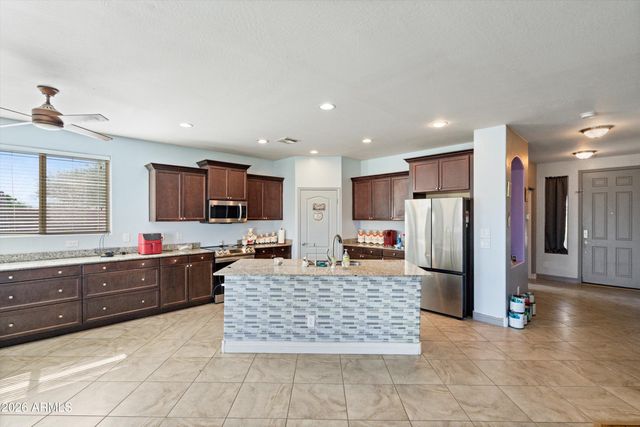 37668 W VERA CRUZ Drive, Maricopa, AZ 85138