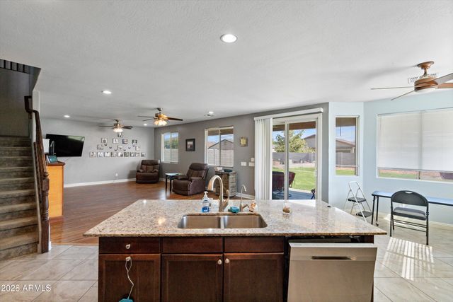 37668 W VERA CRUZ Drive, Maricopa, AZ 85138