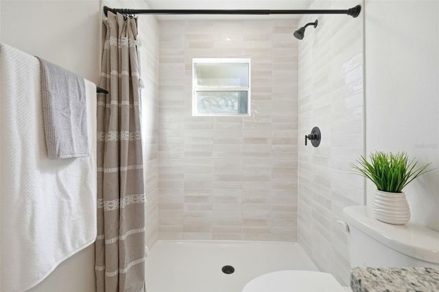 516 S PARK AVENUE, Orange City, FL 32763