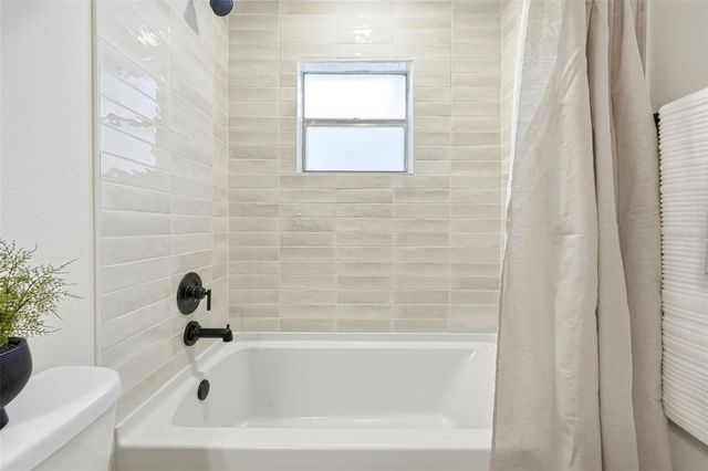 516 S PARK AVENUE, Orange City, FL 32763