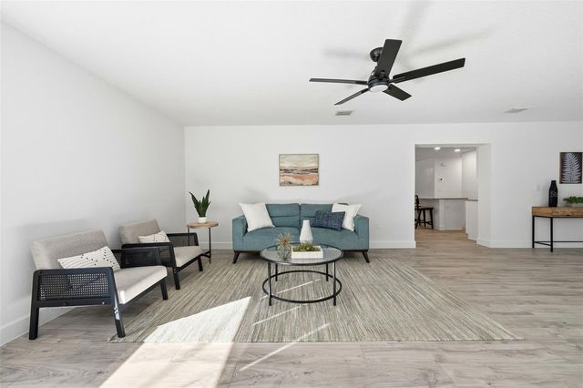 516 S PARK AVENUE, Orange City, FL 32763