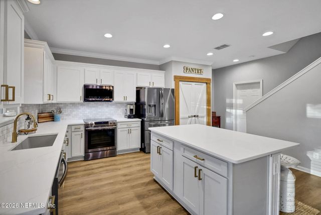 1452 SHADOW CREEK Drive, Orange Park, FL 32065