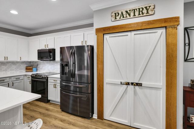 1452 SHADOW CREEK Drive, Orange Park, FL 32065