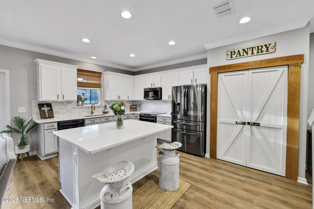 1452 SHADOW CREEK Drive, Orange Park, FL 32065