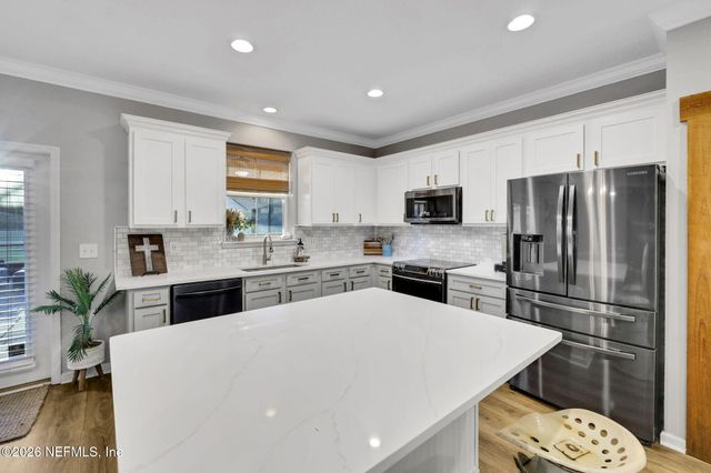 1452 SHADOW CREEK Drive, Orange Park, FL 32065