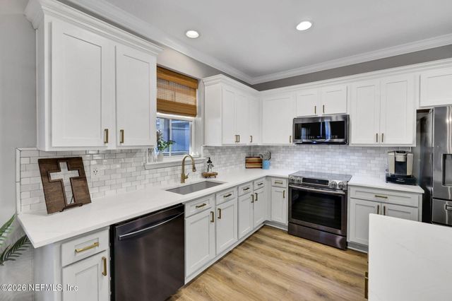 1452 SHADOW CREEK Drive, Orange Park, FL 32065