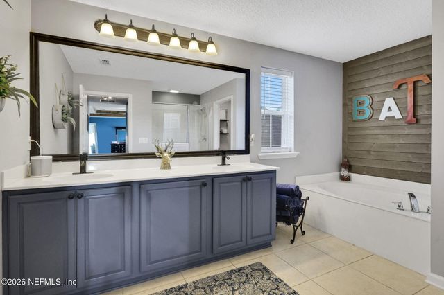 1452 SHADOW CREEK Drive, Orange Park, FL 32065