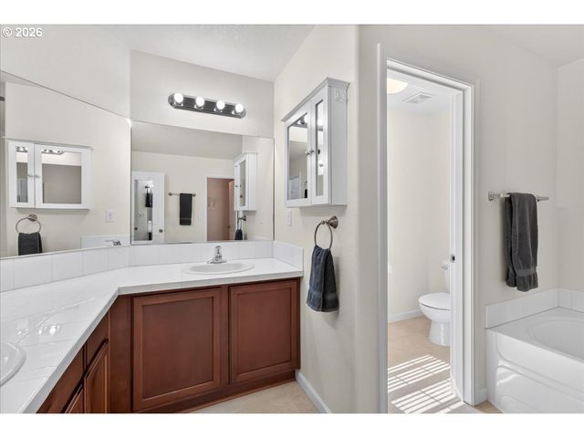 5335 Se LONE OAK St, Hillsboro, OR 97123