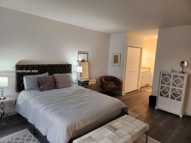 5700 Collins Ave 4N, Miami Beach, FL 33140