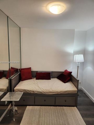 5700 Collins Ave 4N, Miami Beach, FL 33140