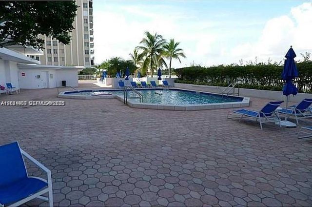 5700 Collins Ave 4N, Miami Beach, FL 33140