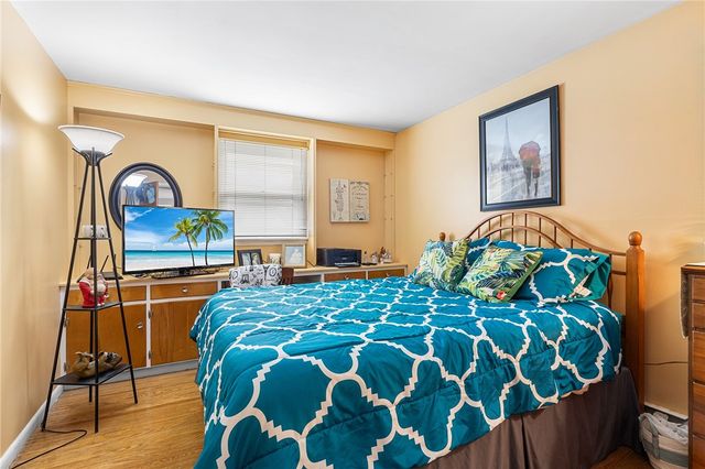 331 El Mar Drive, Greece, NY 14616