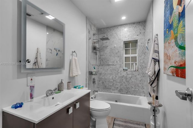 7340 SW 18th St Road, Miami, FL 33155