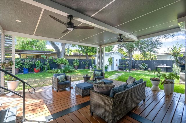 7340 SW 18th St Road, Miami, FL 33155