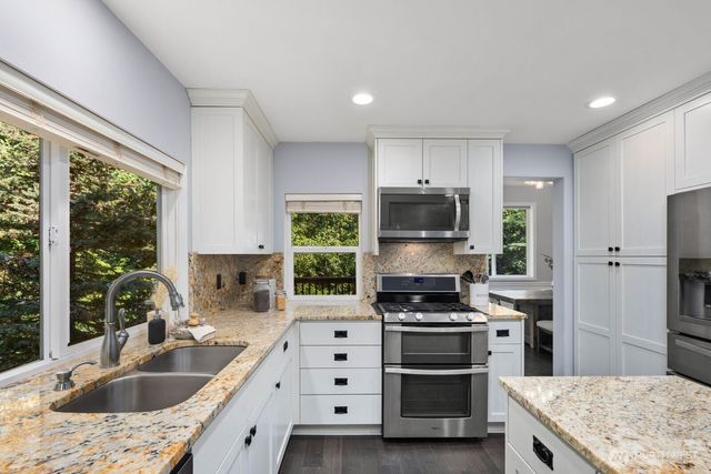 1514 201st Avenue E, Lake Tapps, WA 98391