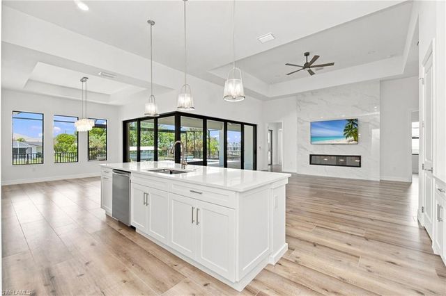 5322 Bayshore AVE, Cape Coral, FL 33904