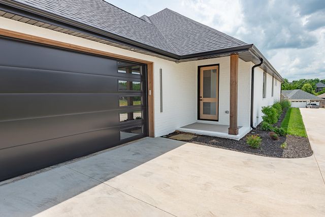 5980 S Dollison Avenue, Springfield, MO 65810