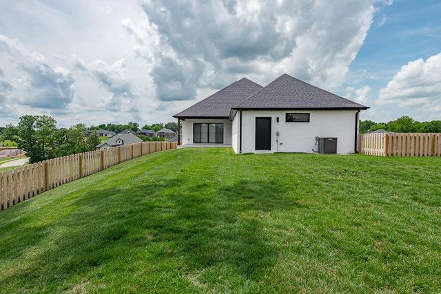 5980 S Dollison Avenue, Springfield, MO 65810