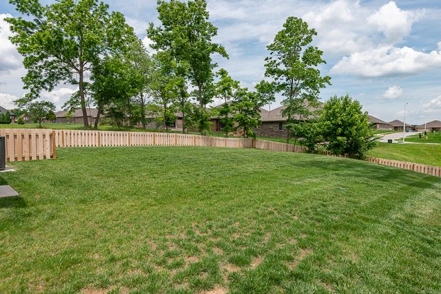 5980 S Dollison Avenue, Springfield, MO 65810
