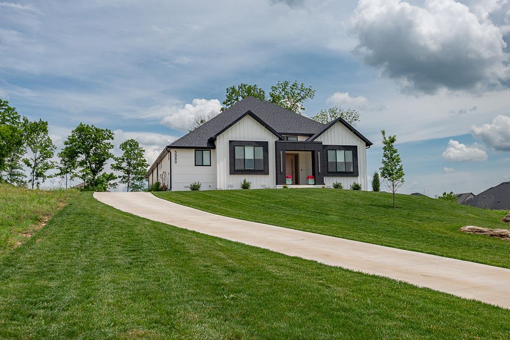 5980 S Dollison Avenue, Springfield, MO 65810