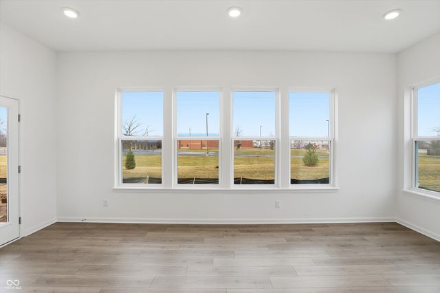 7216 Portico Lane, Mccordsville, IN 46055