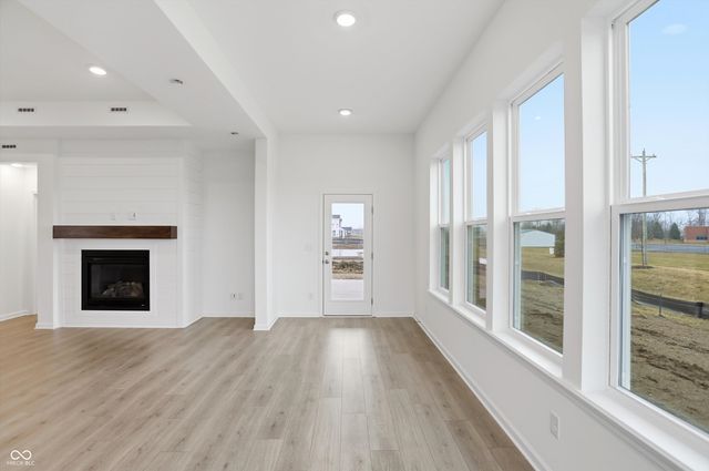 7216 Portico Lane, Mccordsville, IN 46055