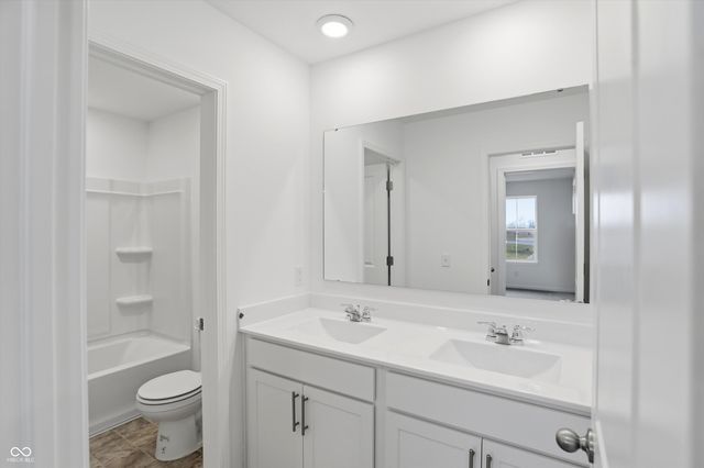 7216 Portico Lane, Mccordsville, IN 46055