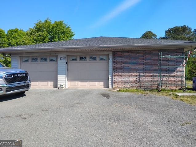 392 Nickelsville Road NE, Resaca, GA 30735