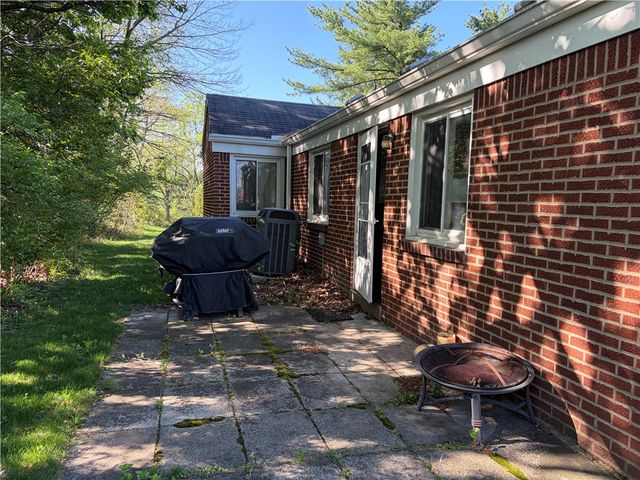 359 Dorseyville Rd, O'hara, PA 15215