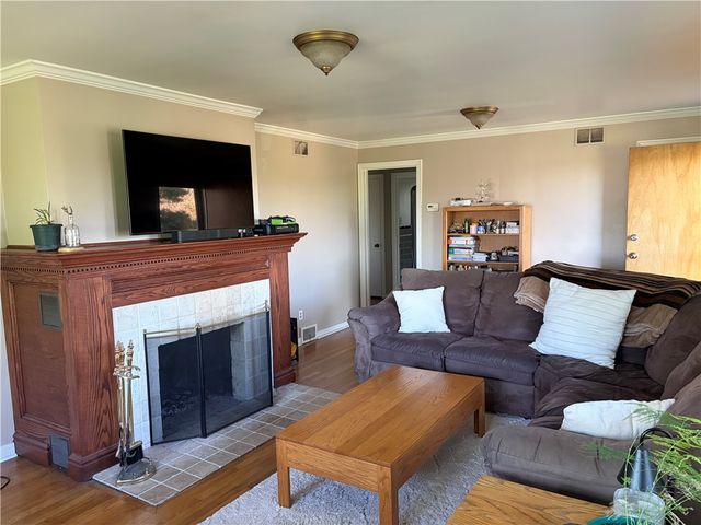 359 Dorseyville Rd, O'hara, PA 15215