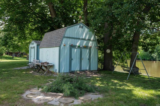 8255 N Kiger Drive, Monticello, IN 47960