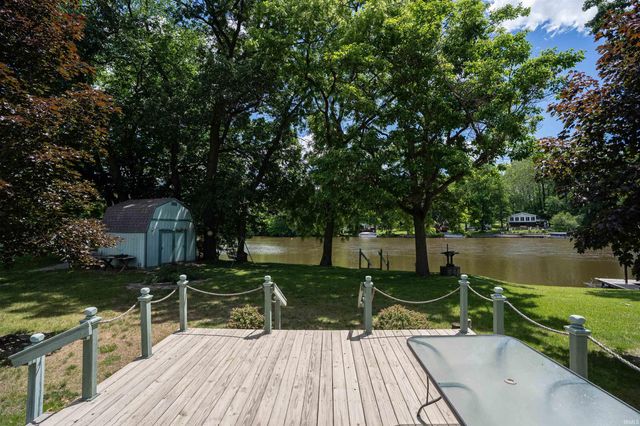 8255 N Kiger Drive, Monticello, IN 47960