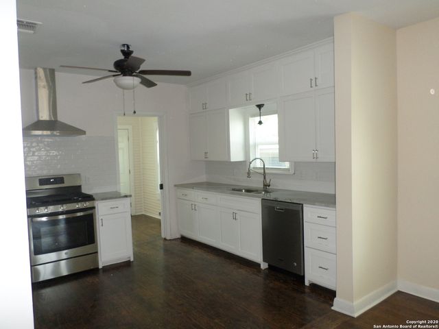 1706 TEXAS AVE, San Antonio, TX 78201