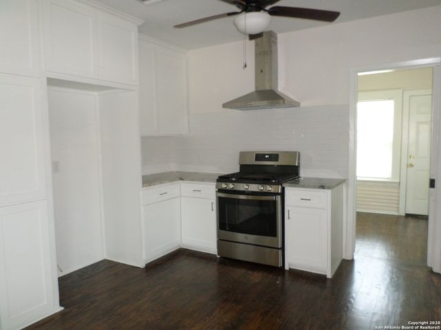 1706 TEXAS AVE, San Antonio, TX 78201