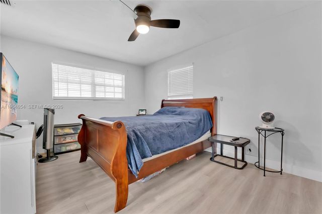 16895 NE 4th Pl, North Miami Beach, FL 33162