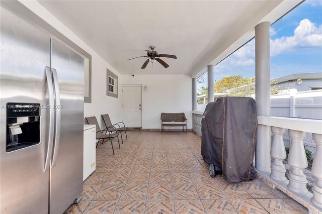 16895 NE 4th Pl, North Miami Beach, FL 33162