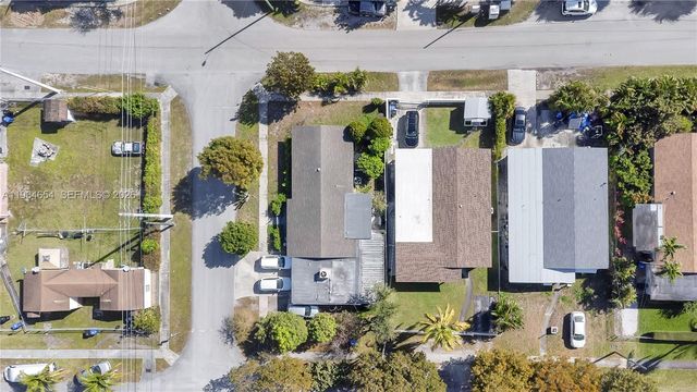 16895 NE 4th Pl, North Miami Beach, FL 33162