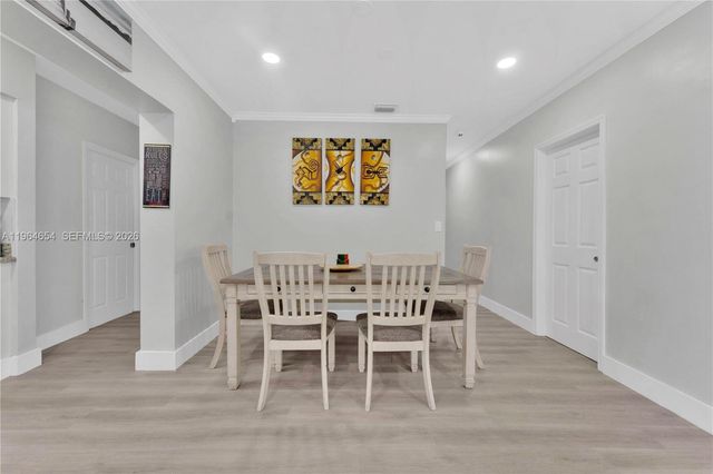 16895 NE 4th Pl, North Miami Beach, FL 33162