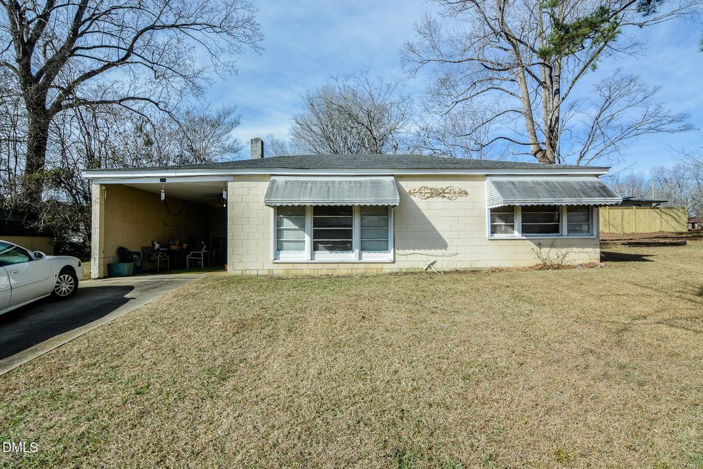 314 S Robertson Street, Clayton, NC 27520