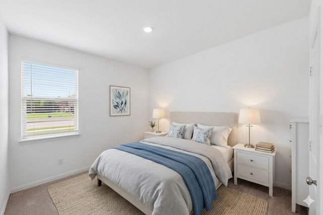 948 High Noon Drive, Fort Worth, TX 76052