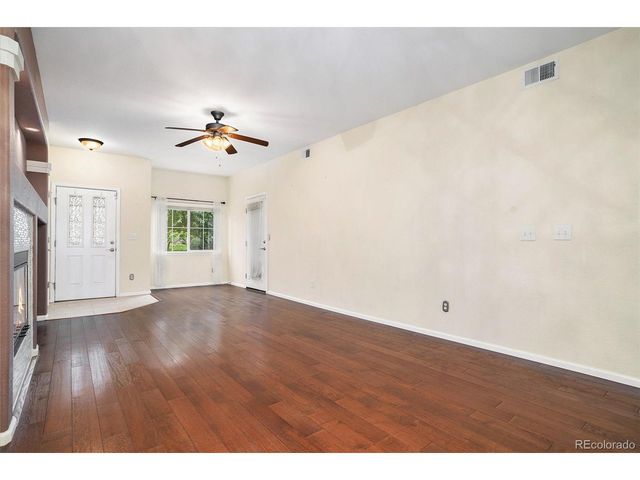 2225 Calais Dr 9E, Longmont, CO 80504