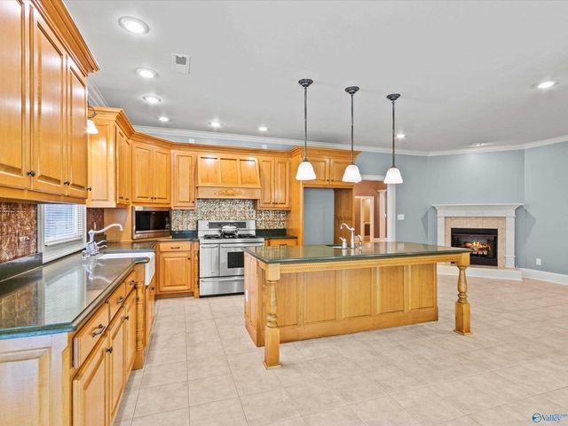 15615 Mcculley Mill Road, Athens, AL 35613